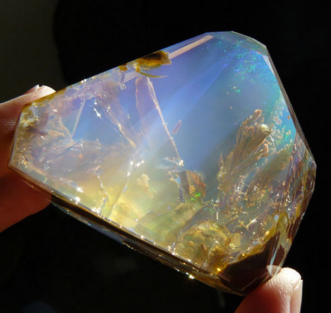 世界上最贵的石头，太惊艳了！