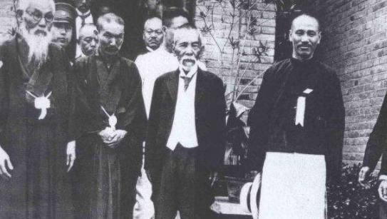 因为一个编辑失误 袁世凯以为宋教仁想当他爹 对宋教仁恨之入骨 看点快报