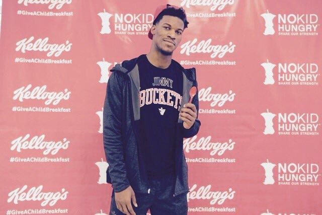 组图： 他是NBA著名丑男 却约到这么美的影星