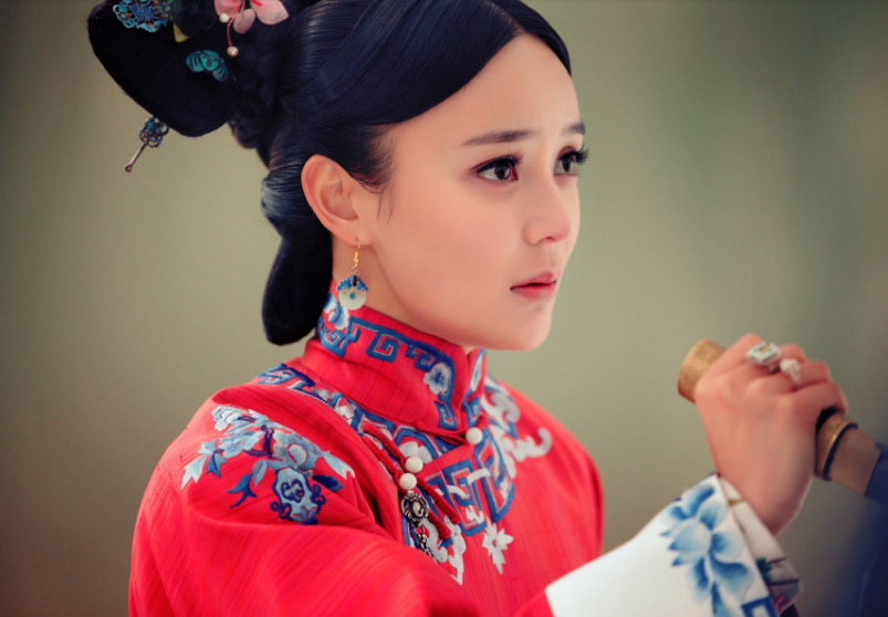 演宫斗剧而声名大噪的女星,最后一位却是因为