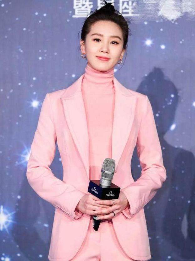 刘诗诗身高遭质疑?165cm的刘诗诗竟比162cm的章泽天还要矮?