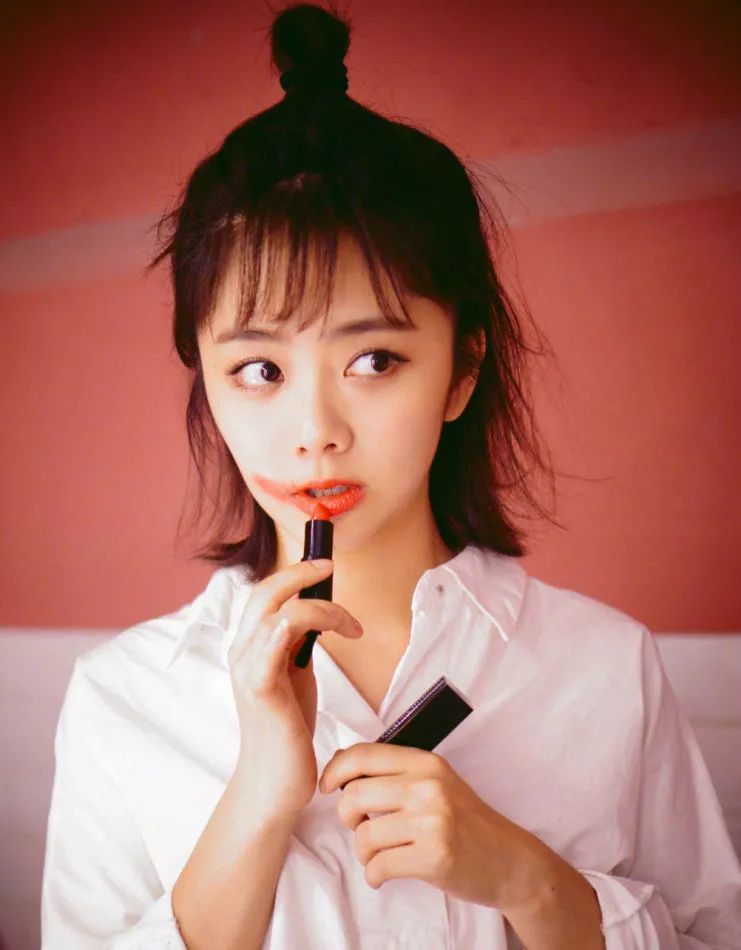 90后小花童年照:关晓彤、杨紫、热巴,差别最大