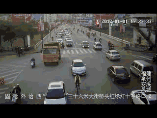 全省首创!对付右转盲区,南安推出了这样的警示带