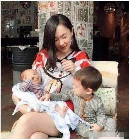 霍思燕二胎女儿曝光!带女儿参加妈妈是超人?网友:基因