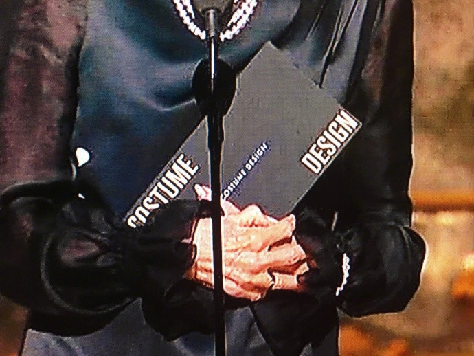 奥斯卡最佳男配实至名归,看《三块广告牌》中