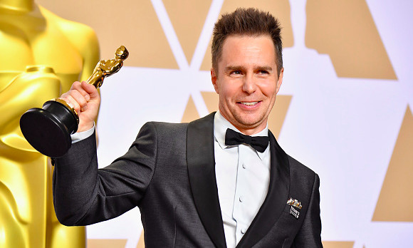 奥斯卡最佳男配实至名归,看《三块广告牌》中