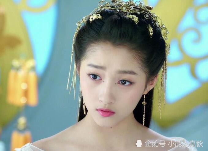 锁骨最美的8位女星,赵丽颖第六,周冬雨进不了