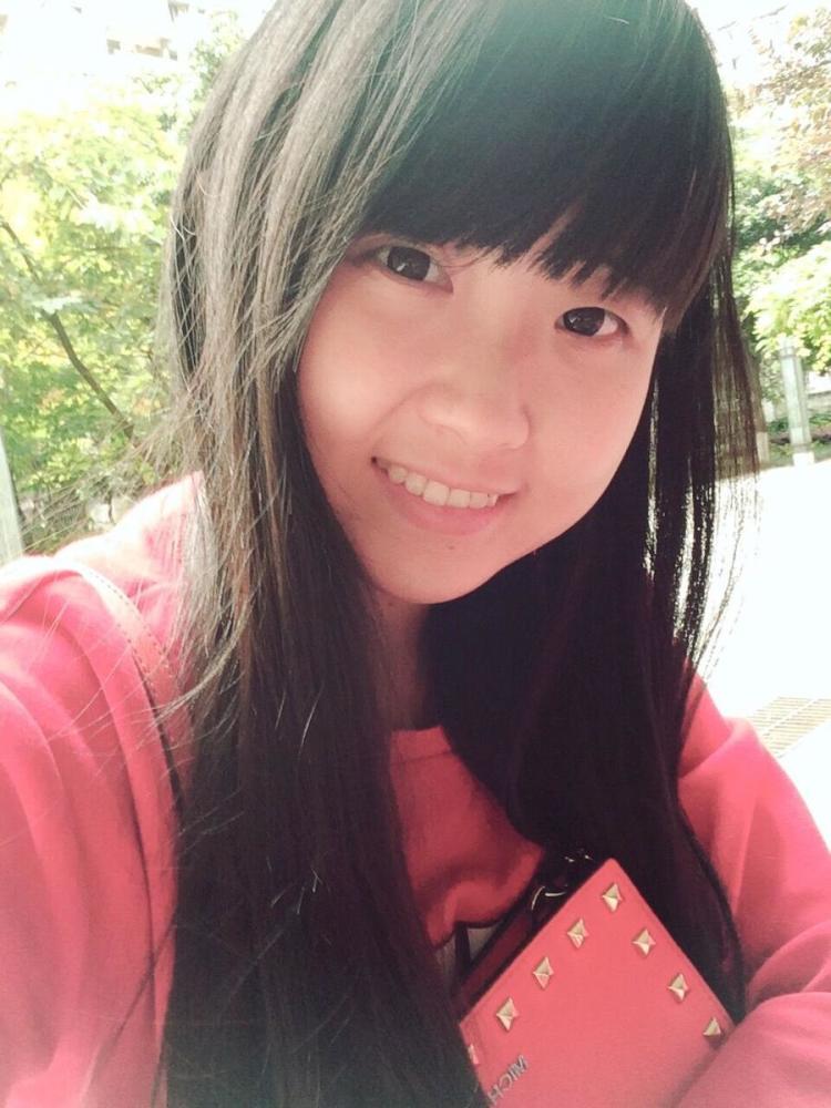 萌妹最爱巴萨和红军 兼职网络女主播