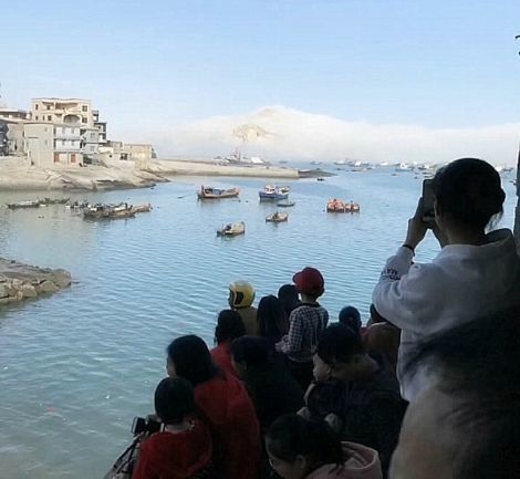 莆田南日岛上空惊现海市蜃楼 极其壮观！