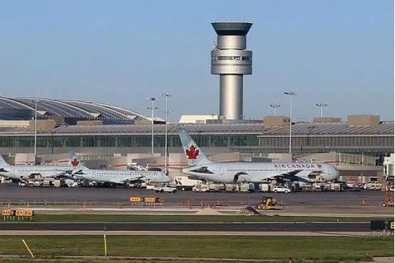 昨天加航多伦多飞上海航班出事了!飞到一半,中