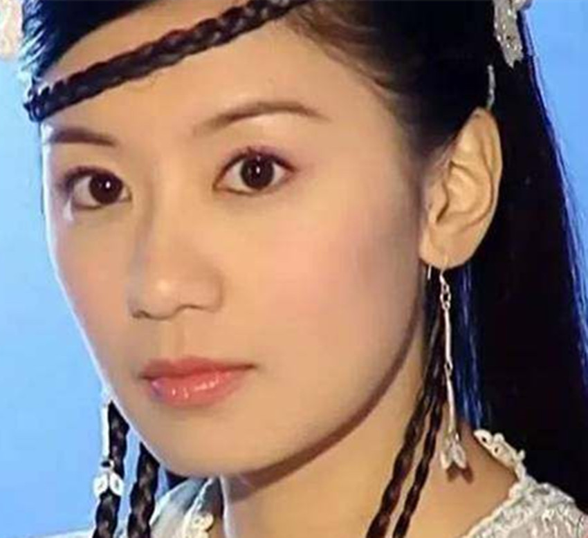 台湾美女贾静雯在《倚天屠龙记》中可以说把敏敏一角刻画得入木三分