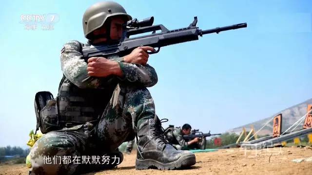 中国神枪手比赛弹无虚发 原来机枪冒充自动步枪
