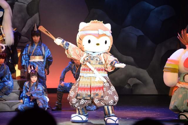 演员真辛苦！凯蒂猫歌舞伎表演公开彩排照