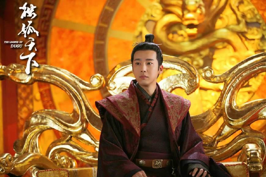 《人生若只如初见》之外,易家二少饰演者邹廷威演过的