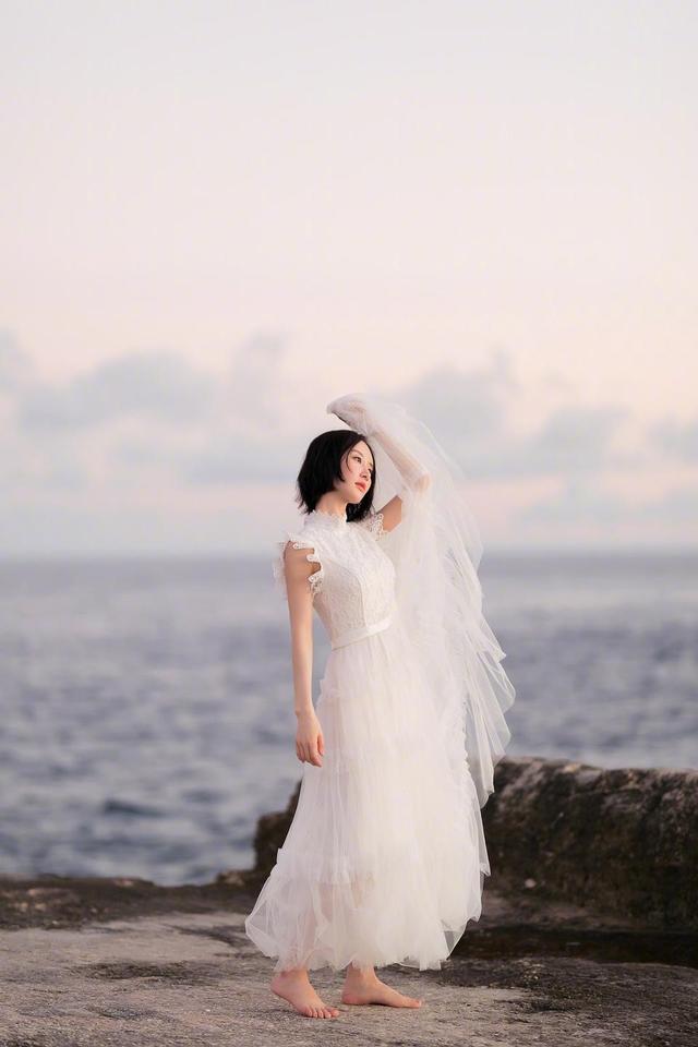 舒畅婚纱_舒畅婚纱活色生香