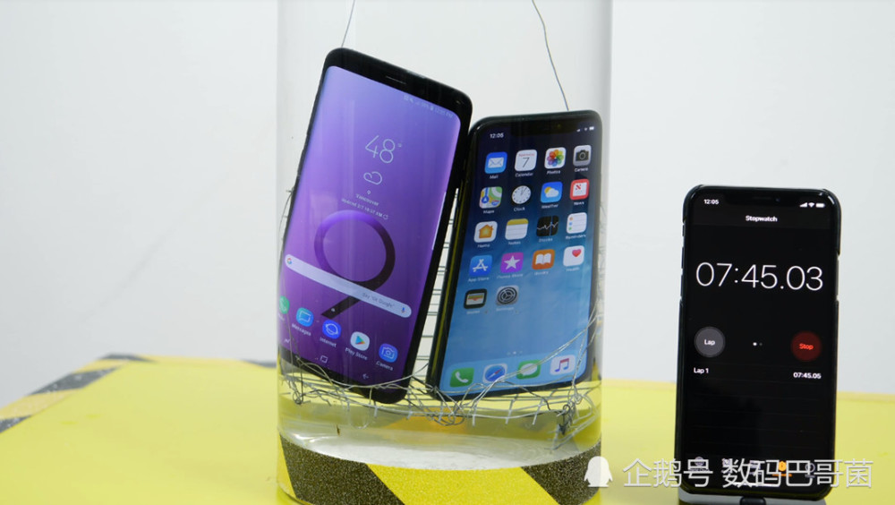 三星S9+\/苹果iPhone X跌落及防水测试:到底哪