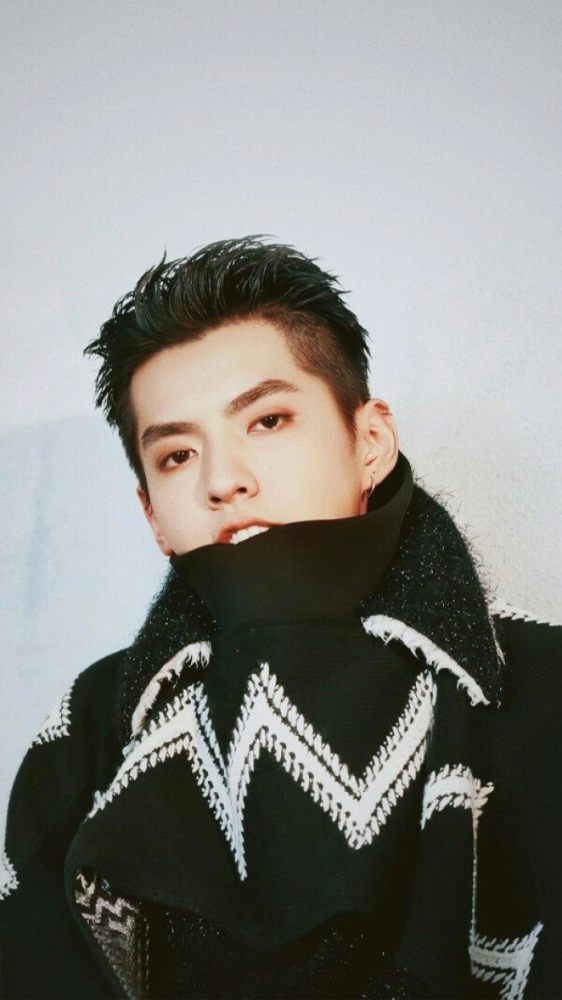 韩国人眼中最帅的中国男星,吴亦凡时尚,鹿晗清新,他也