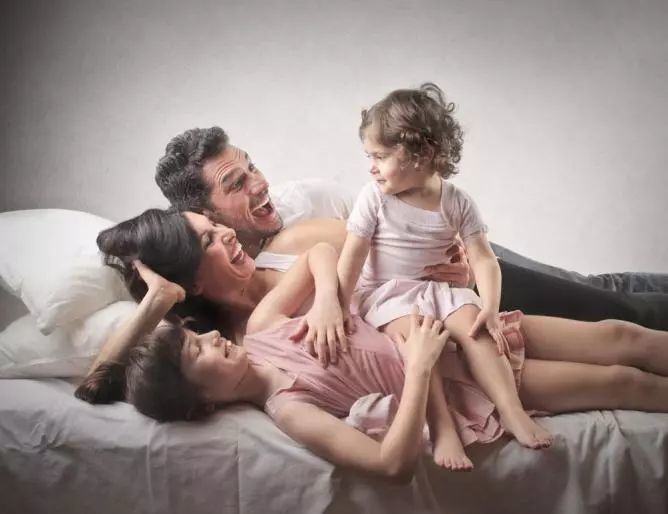 很多妈妈对依亲移民都有疑问,今天就来说一下