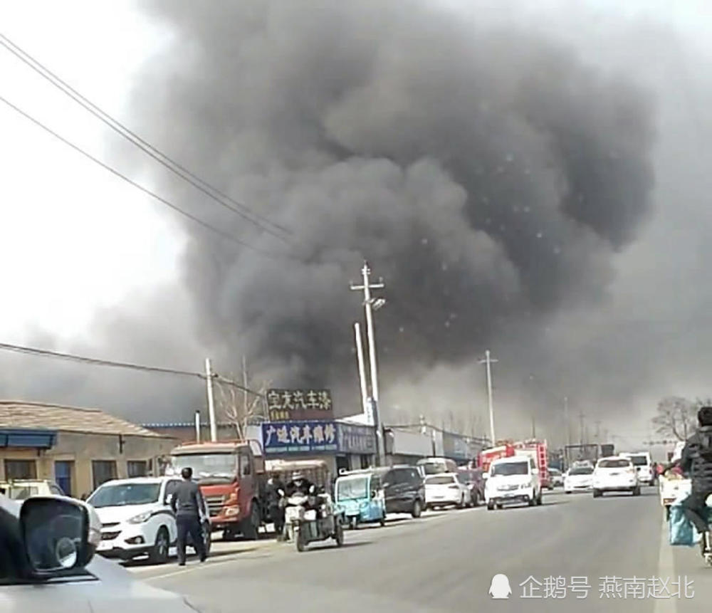 廊坊香河一处仓库发生火灾