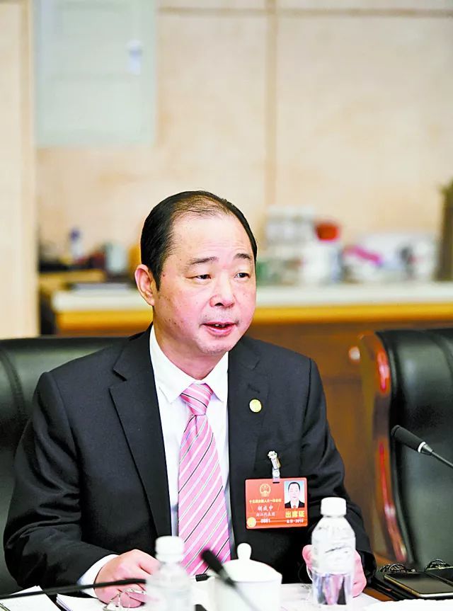 全国人大代表,浙江元立金属制品集团有限公司董事长 叶新华图片