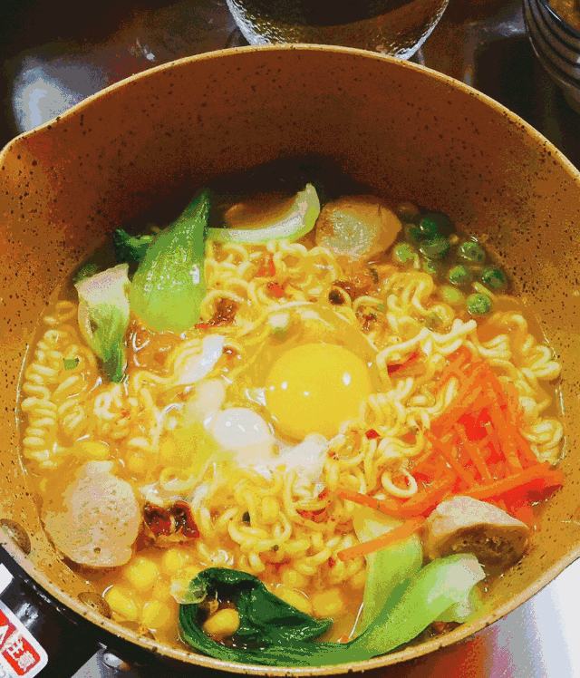 一起吃泡面的幸福