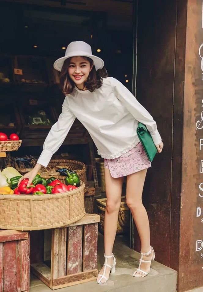 会穿还要会摆,街拍pose这么摆就对了!女生拍照姿势大全,拍出好照片