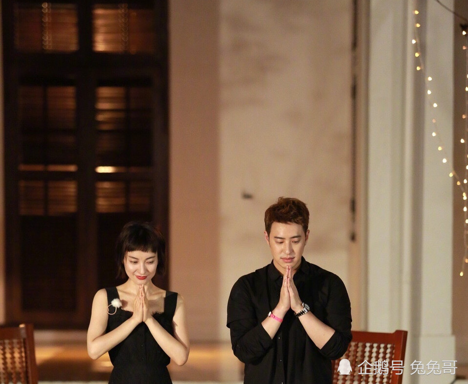 有情况?吴昕深夜晒照,手上的戒指好晃眼