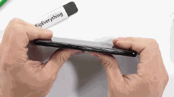 三星S9耐划抗弯高温测试 综合表现还不错