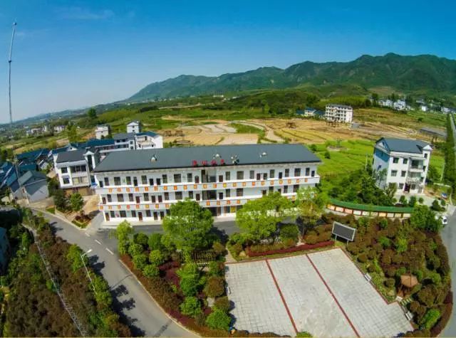 省重点项目:   许家洞温泉小镇,房车营地