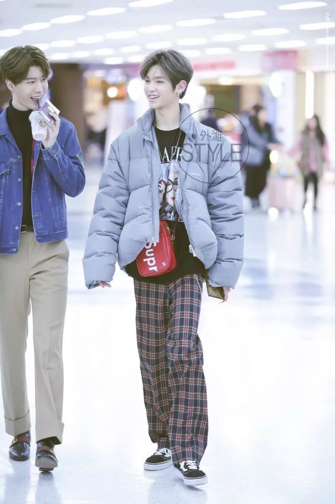 《偶像练习生》不仅是个综艺节目，还是一部爆款百科全书