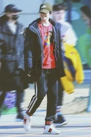 《偶像练习生》不仅是个综艺节目，还是一部爆款百科全书