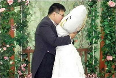 企鹅娘吐槽：女孩真的要污一点才会更可爱吗？