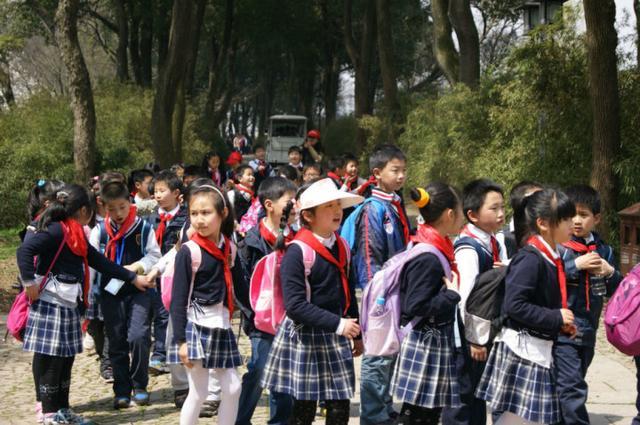 企鹅娘吐槽：女孩真的要污一点才会更可爱吗？