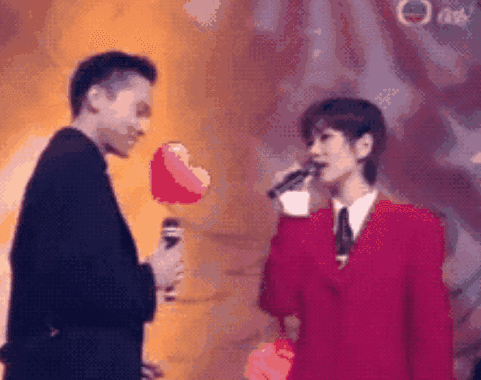 来看她的美白秘籍