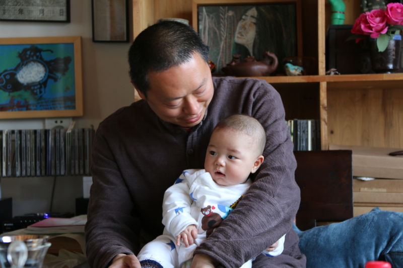 基层民警曝抓嫖往事:如果只为钱就等客人出来