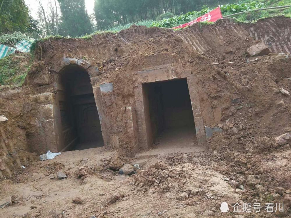 农村工地挖出千年宋代古墓 墓室内有龙图案引猜测