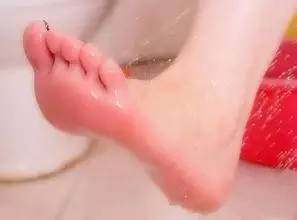 老中医偏方:治脚气偏方 治疗脚气的小偏方