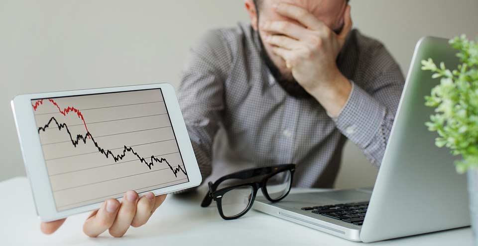 A股已现底部特征?机构:还有百余点下跌空间