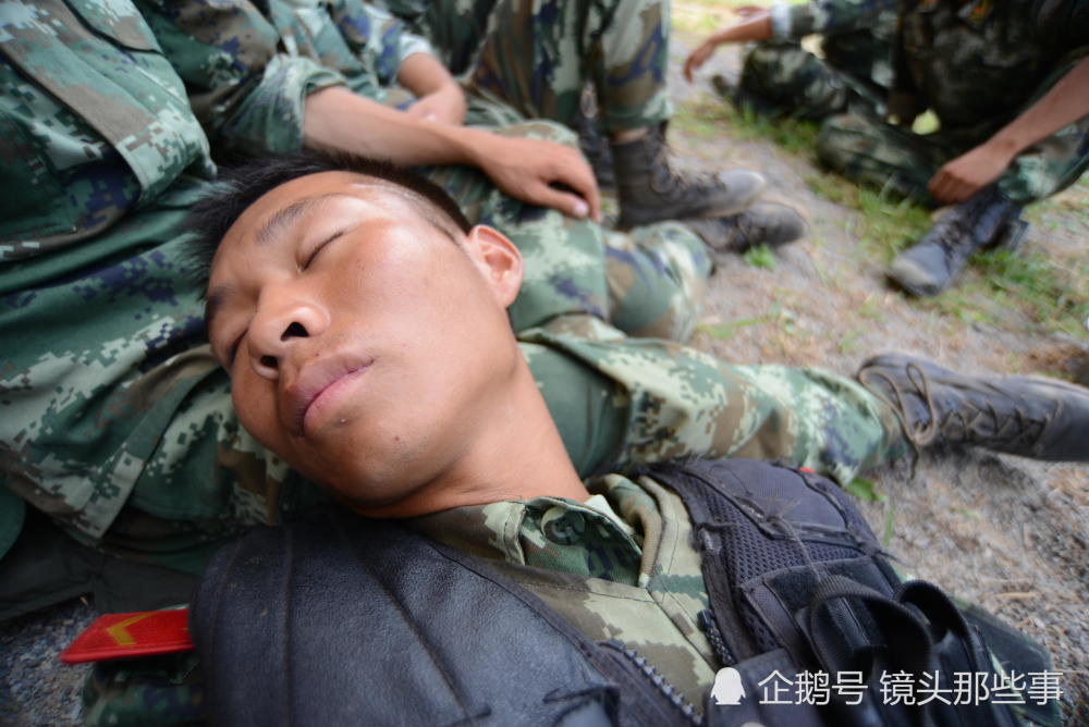 世界睡眠日 直击中国军人的最美睡姿让人心酸