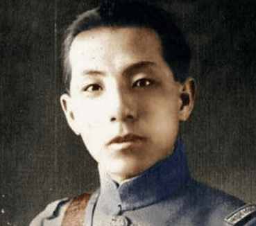 蒋介石这样评价张学良:见识、学识、性情都比