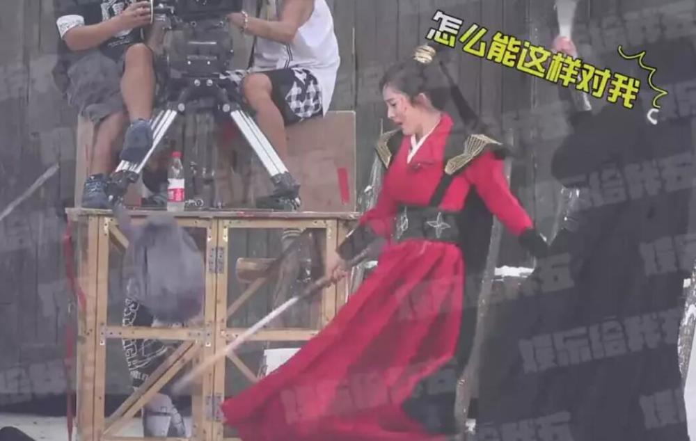 《扶摇》原著粉晒照澄清杨幂抠图:现场实拍,杨