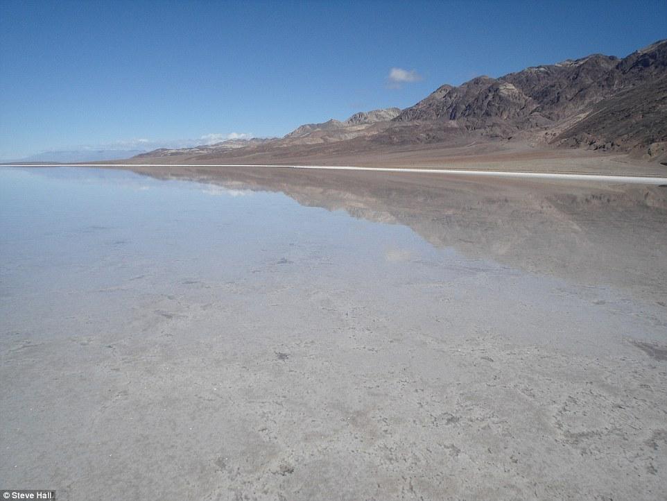 美国死亡谷中的“鬼湖” 湖水时隐时现(组图)