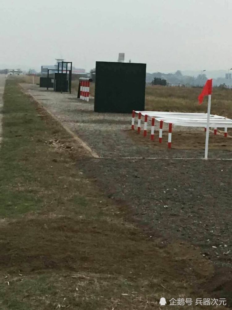 解放军为何将障碍跑设置为400米?其实大有讲