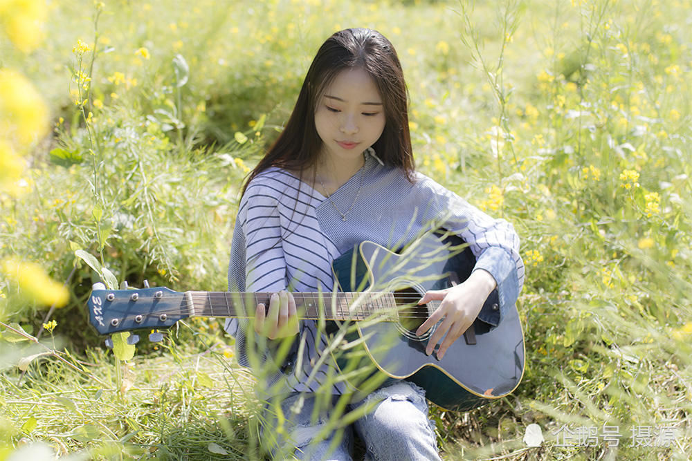 在福州花海公园油菜花的最后一天拍下了这唯美人像,太