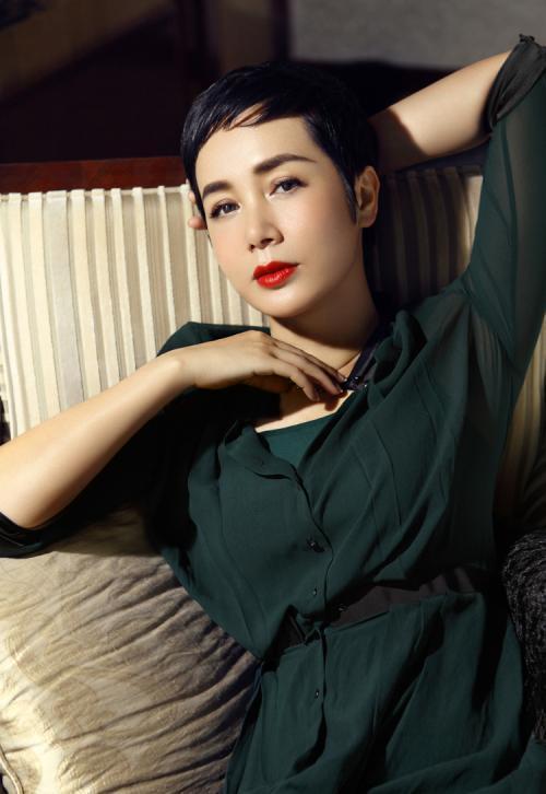 不算顶级影后,这12位国内60后女演员,如今仍然是演艺界中流砥柱