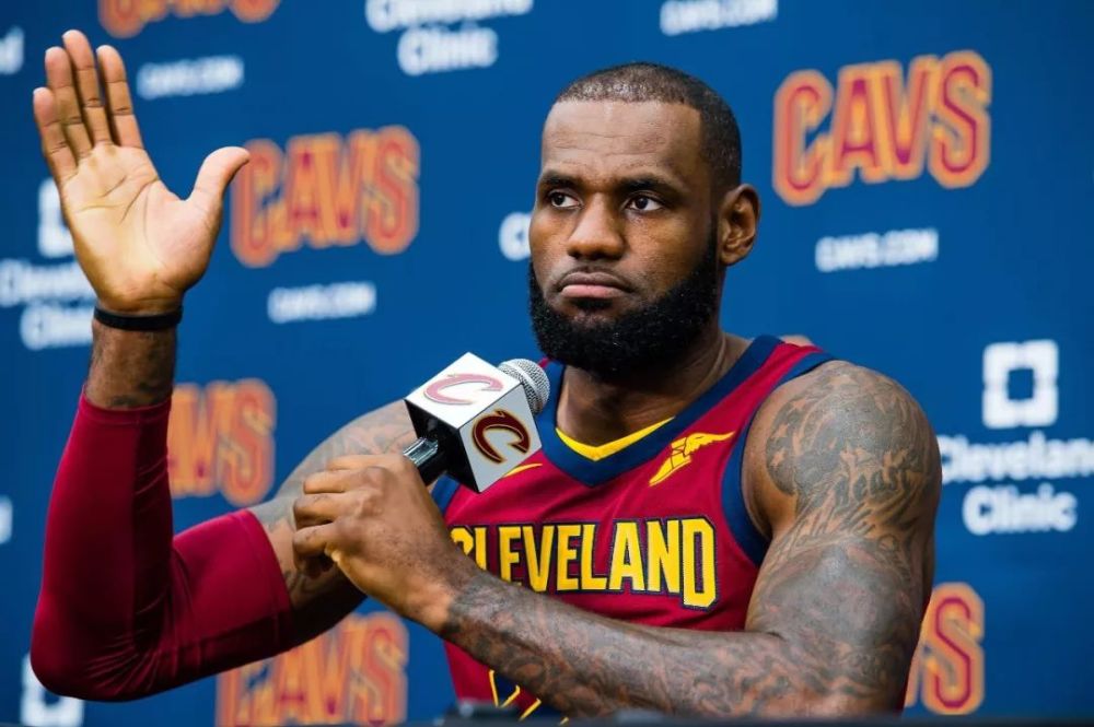 Nba球星球鞋上 那些奇怪的咒语究竟是什么意思 看点快报