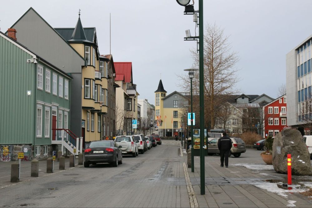 欧洲人口密度最小的国家,美女泛滥成灾,人均收