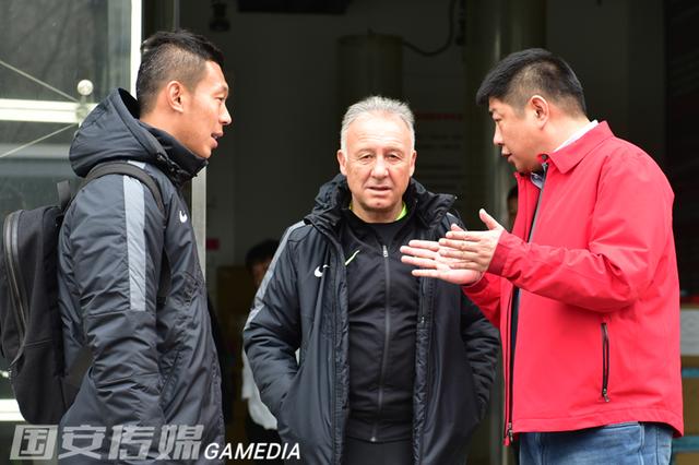 曝已有中超球队接触扎切罗尼 罗宁:陶伟不进入