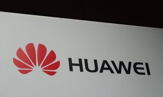 华为再遭停售,美国这次是踢上铁板了?