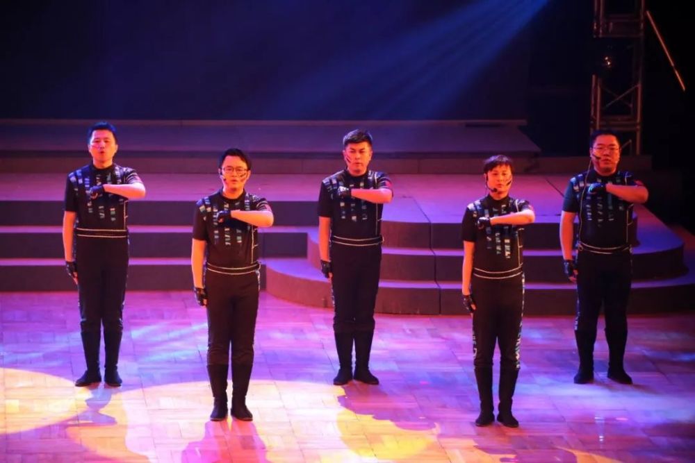 男声小合唱《渴望光荣》